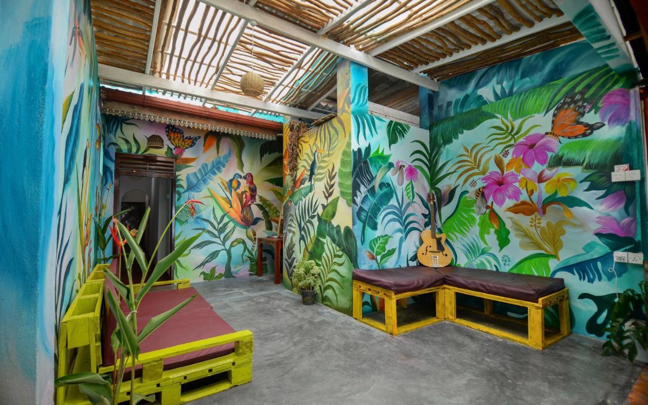 Palm Leaf Surf Cafe Hotel Galle Exterior foto